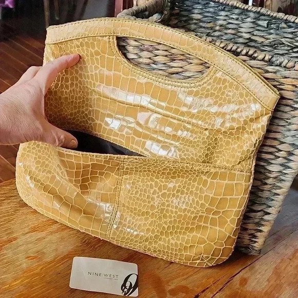 Nine West Tan Croc Embossed Folding Clutch Purse Vegan - Picture 4 of 13